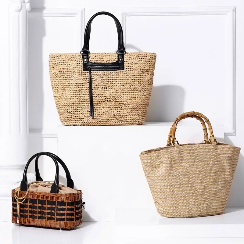 Wicker beach bag